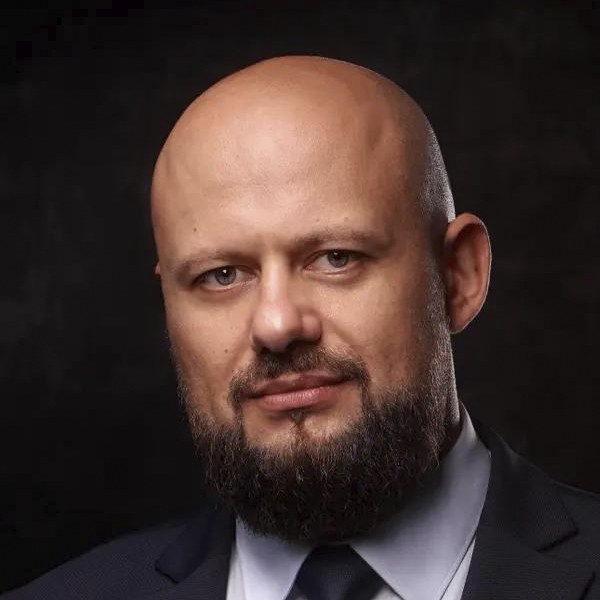 Василий Николаевич — директор ЧОО «ГСБ»